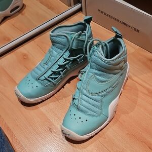 Nike Light Blue Sneakers